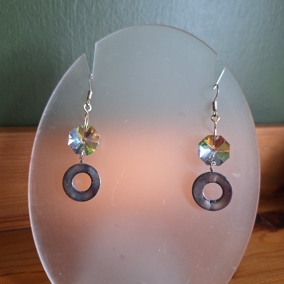 Jewelry - Elegant Silver and Black Dangle Earrings